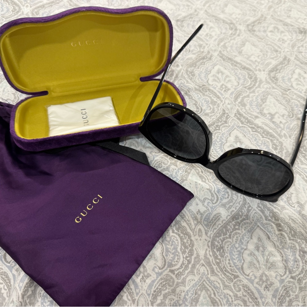 Gucci sunglasses